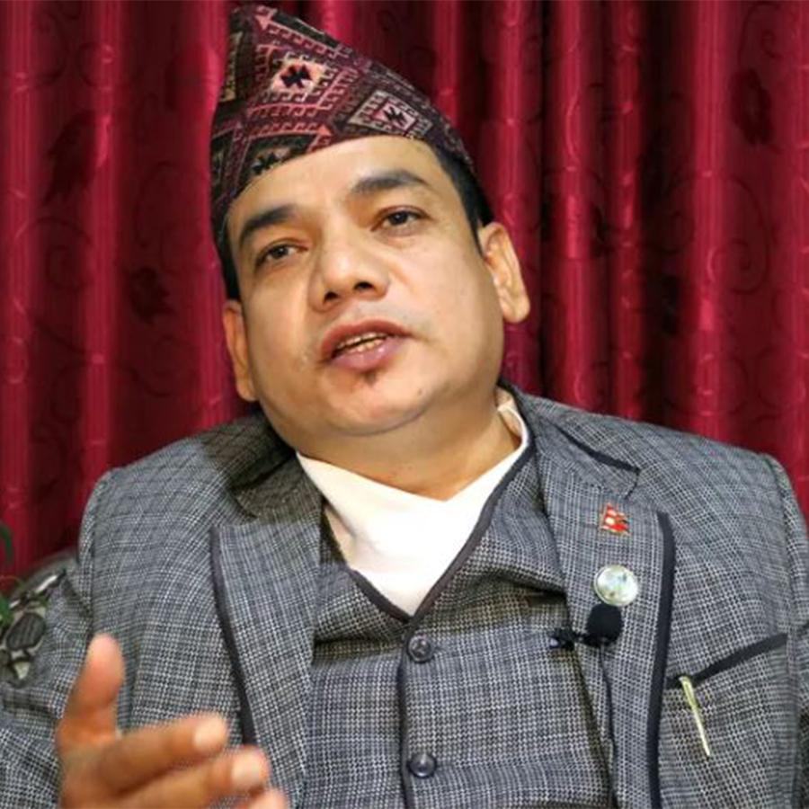 बद्री मैनाली
