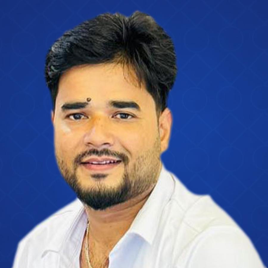 दीपक बहादुर धामी